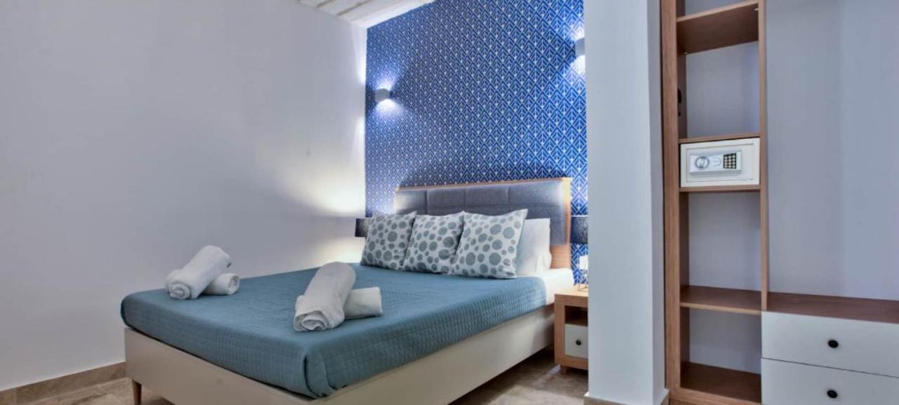 Ursula Apartments Self Catering Studios And 1-Br In Central Valletta By Tritoni Hotels Exterior photo