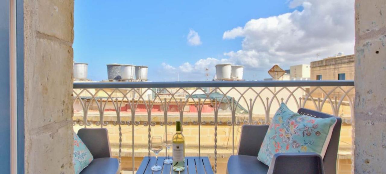 Ursula Apartments Self Catering Studios And 1-Br In Central Valletta By Tritoni Hotels Exterior photo