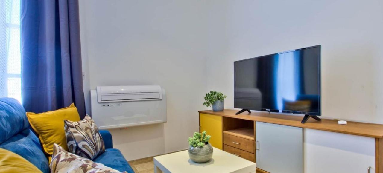 Ursula Apartments Self Catering Studios And 1-Br In Central Valletta By Tritoni Hotels Exterior photo