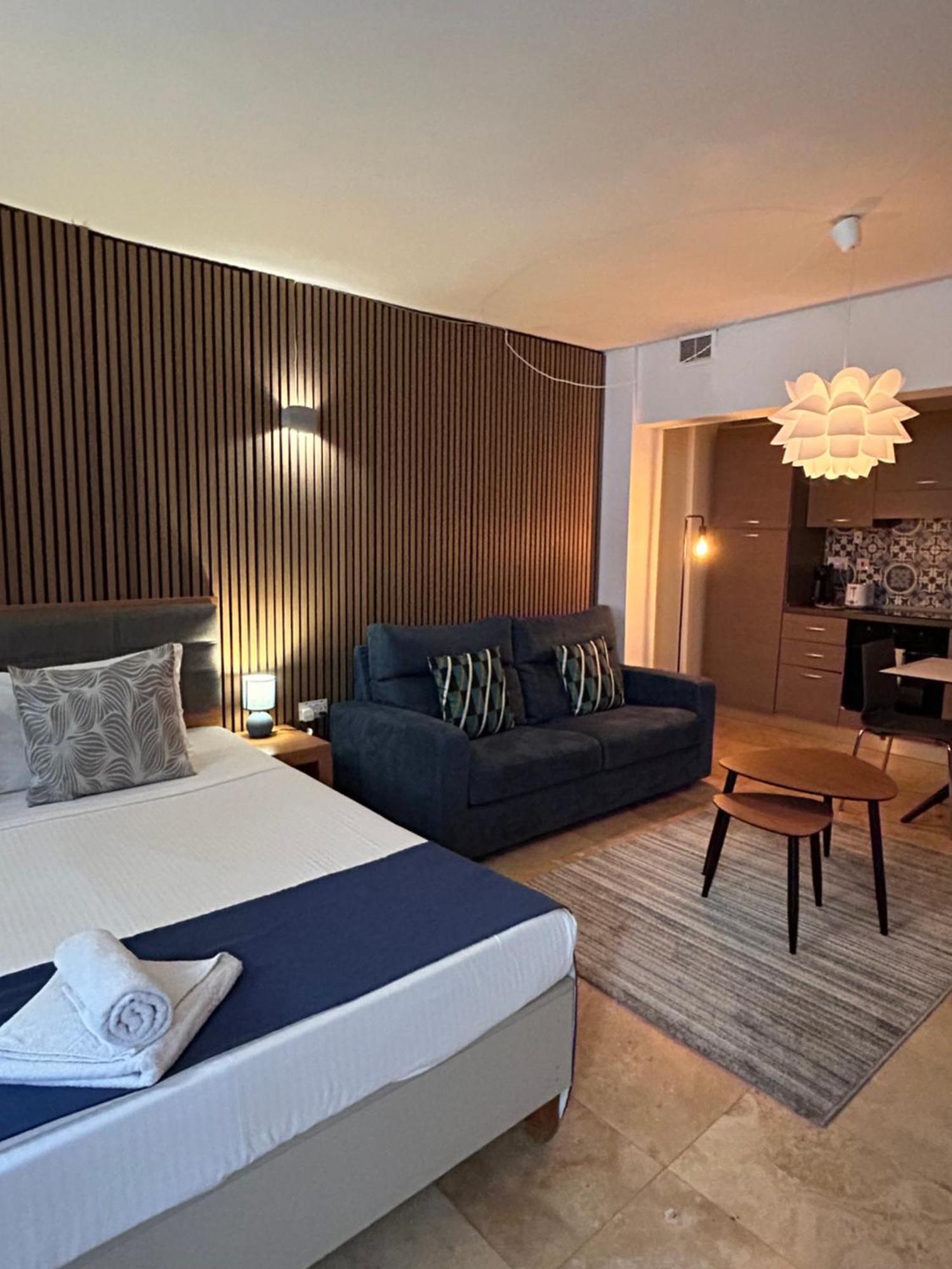 Ursula Apartments Self Catering Studios And 1-Br In Central Valletta By Tritoni Hotels Exterior photo