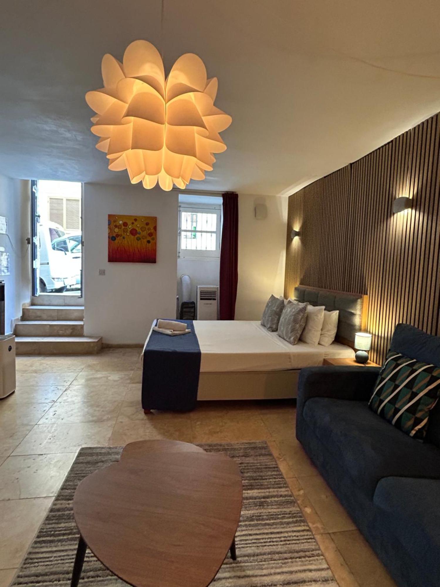 Ursula Apartments Self Catering Studios And 1-Br In Central Valletta By Tritoni Hotels Exterior photo